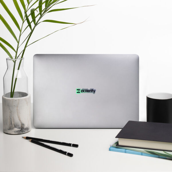 Holographic stickers - zkVerify Logo