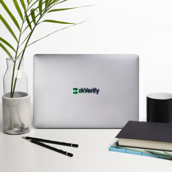 Holographic stickers - zkVerify Logo